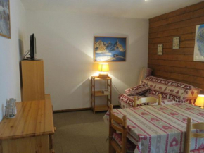 Studio cosy pour 4 personnes avec balcon, à 300m du télésiège de Barbossine à Châtel - FR-1-198-146